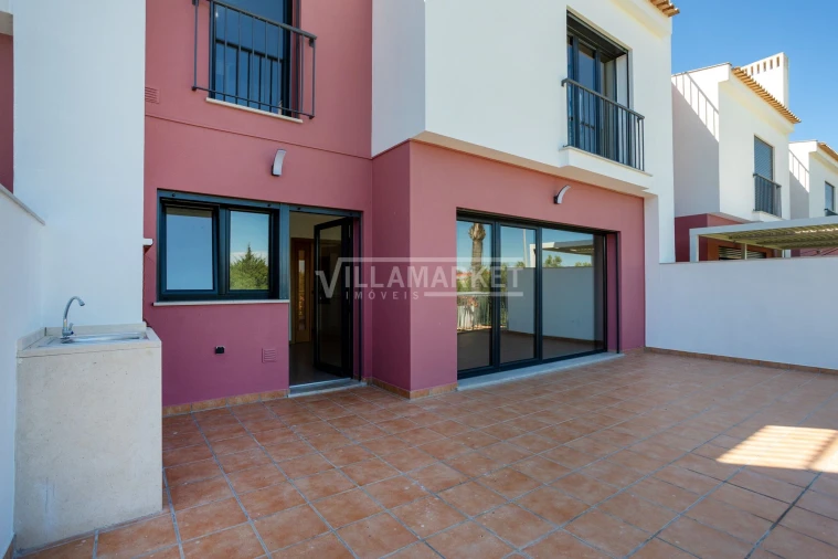 Moradia T3 para Venda em Guia Foto 11