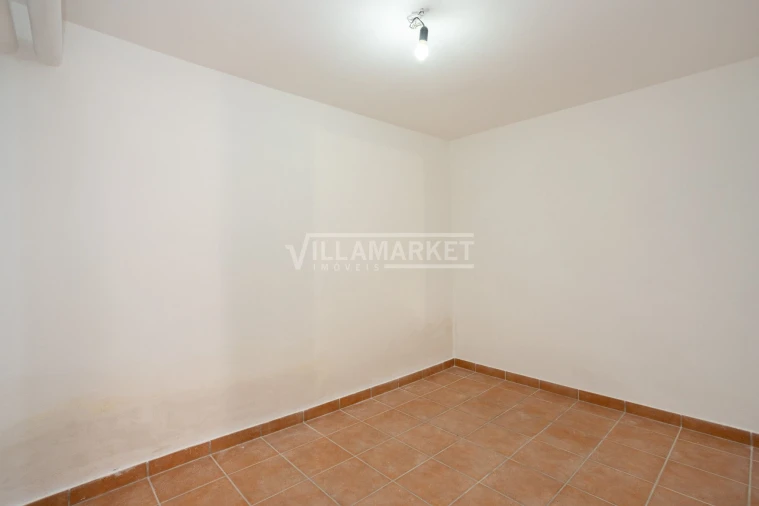 Moradia T3 para Venda em Guia Foto 26