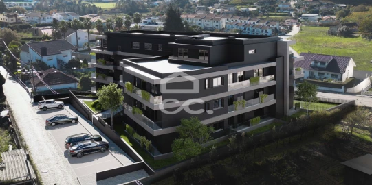 Apartamento T4 para Venda em Cristelos, Boim e Ordem