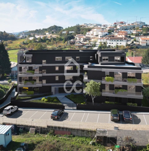 Apartamento T4 para Venda em Cristelos, Boim e Ordem