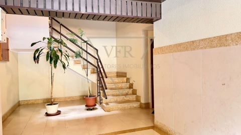 Apartamento T2 para Venda em Rio de Mouro