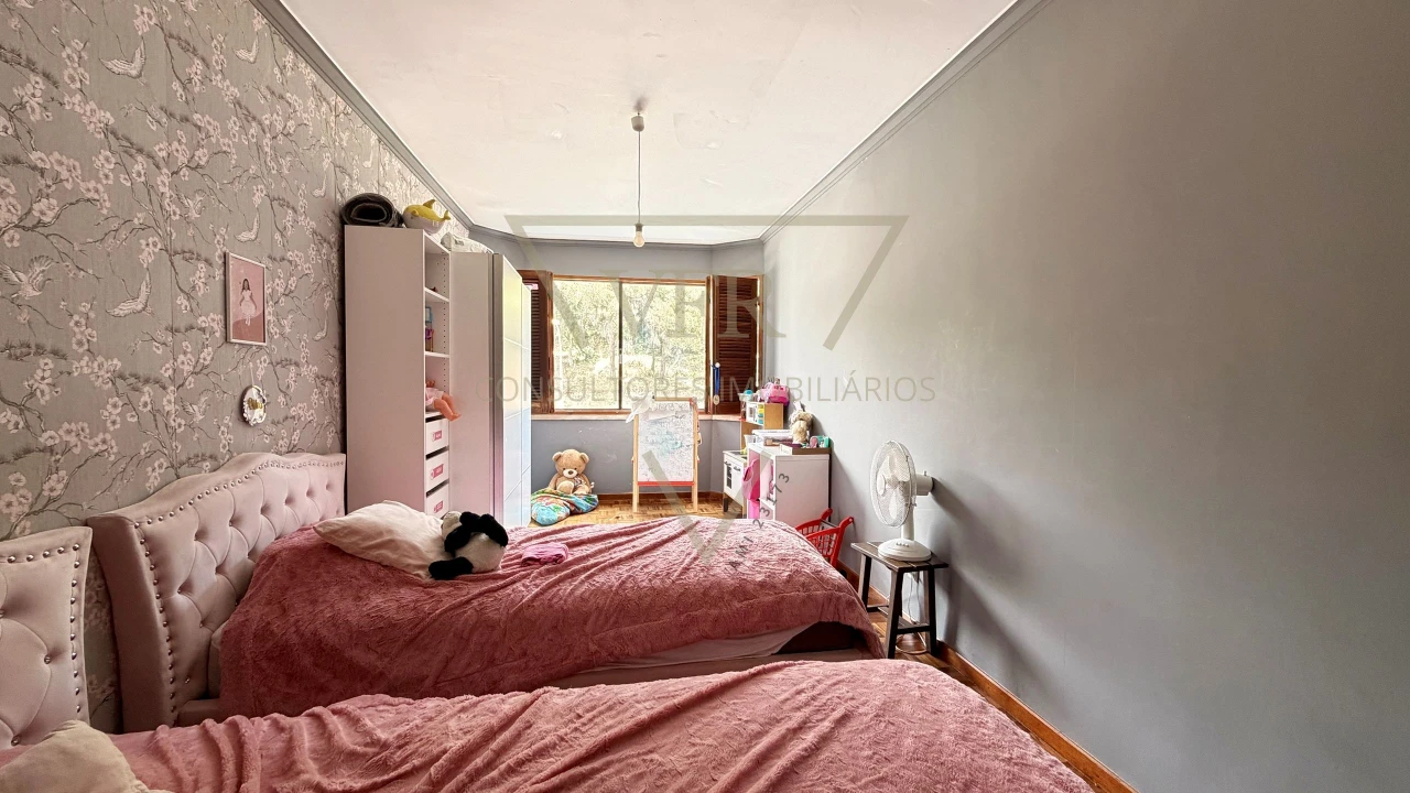 Apartamento T2 para Venda em Rio de Mouro Foto 23