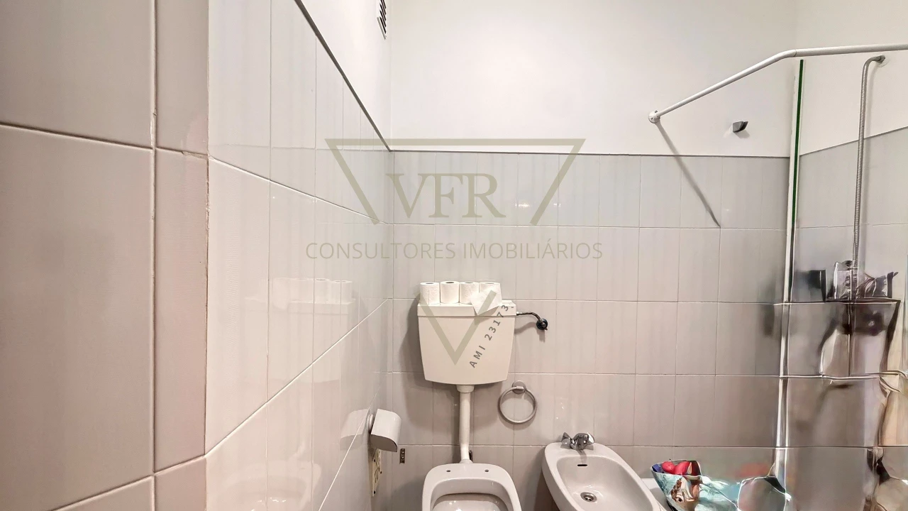 Apartamento T2 para Venda em Rio de Mouro Foto 22