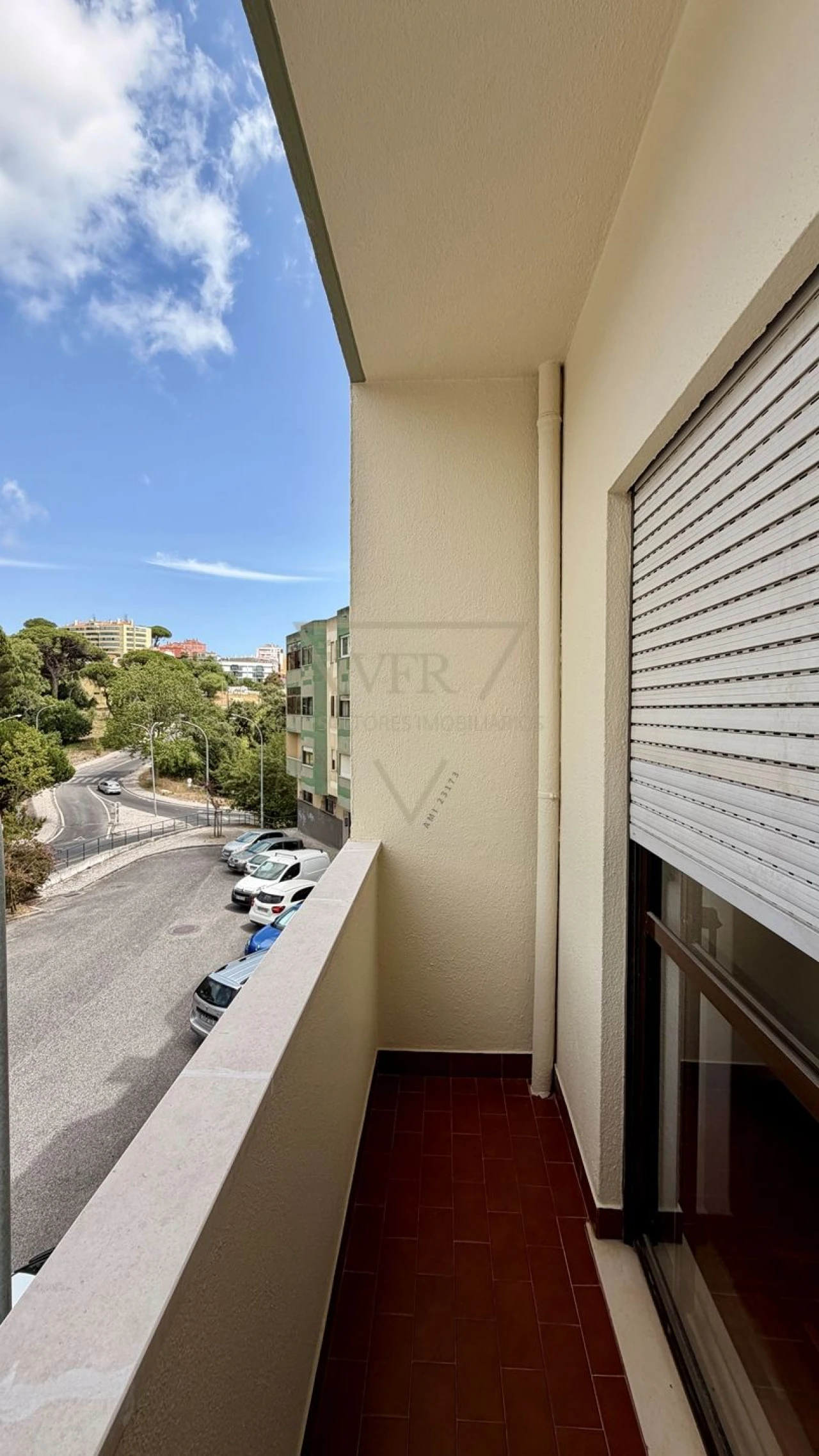 Apartamento T2 para Venda em Rio de Mouro Foto 28