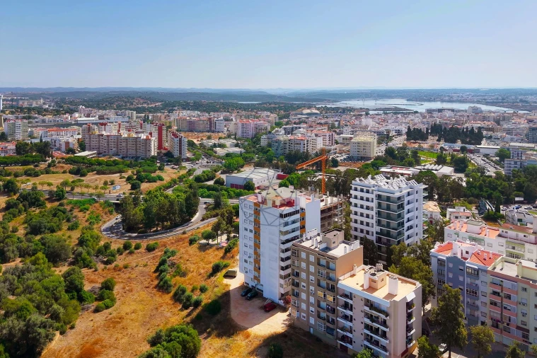 Apartamento T3 para Venda em Portimão Foto 48