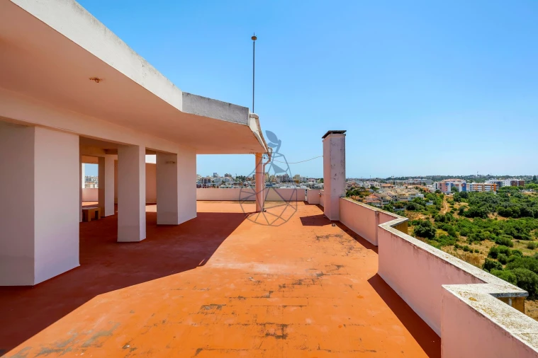 Apartamento T3 para Venda em Portimão Foto 41