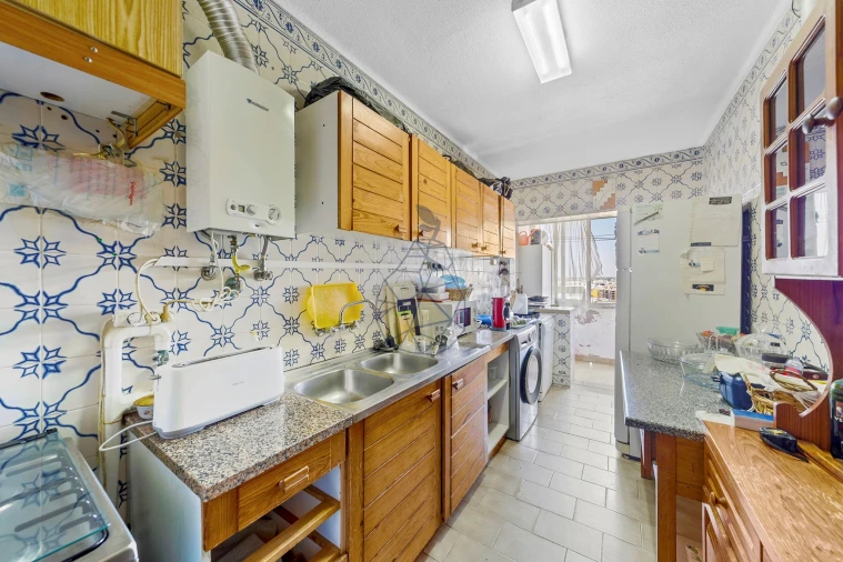Apartamento T3 para Venda em Portimão Foto 2