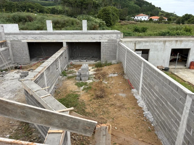 Apartamento T2 para Venda em Cabouco Foto 5