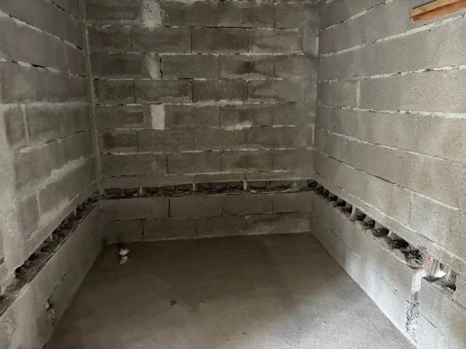 Apartamento T2 para Venda em Cabouco Foto 5