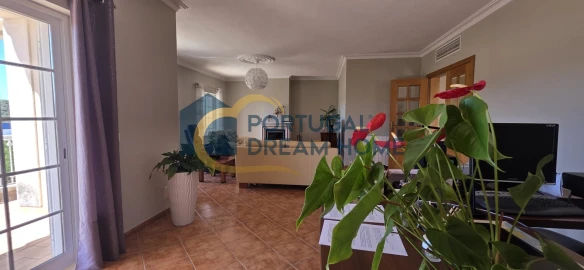 Moradia T5 para Venda em Silves