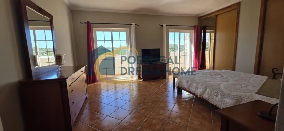 Moradia T5 para Venda em Silves