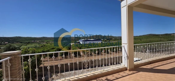 Moradia T5 para Venda em Silves