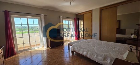 Moradia T5 para Venda em Silves