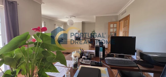 Moradia T5 para Venda em Silves