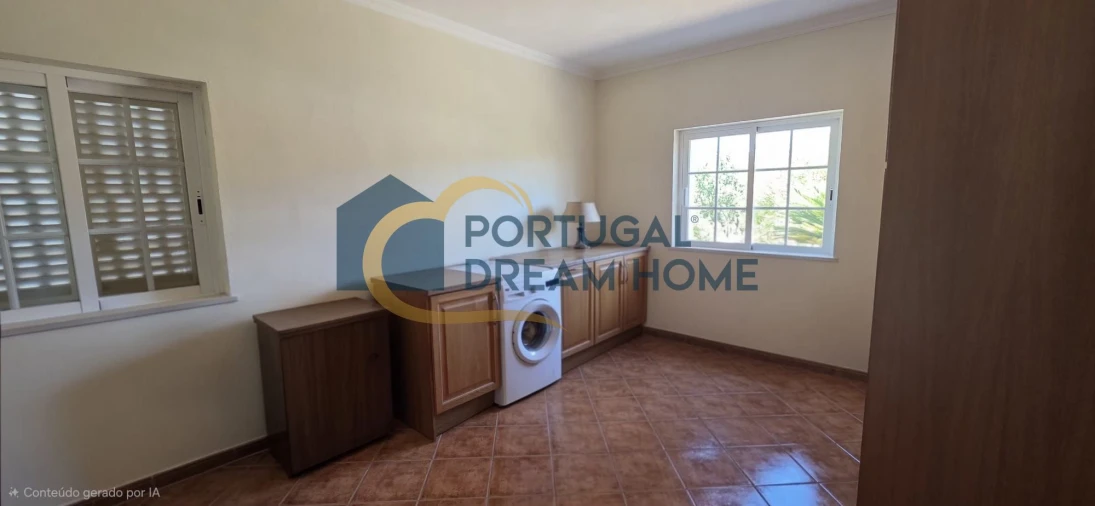 Moradia T5 para Venda em Silves Foto 5
