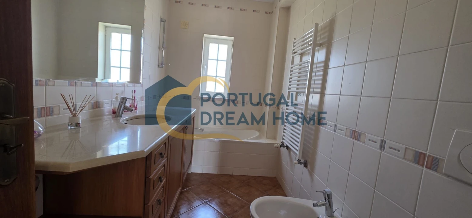 Moradia T5 para Venda em Silves Foto 19
