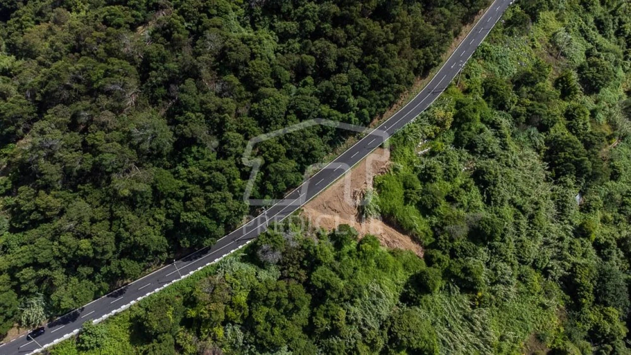 Terreno para Venda em Porto da Cruz Foto 8