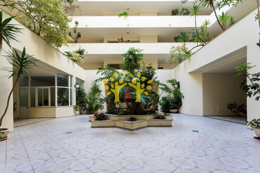 Apartamento T3 para Venda em Quarteira Foto 32