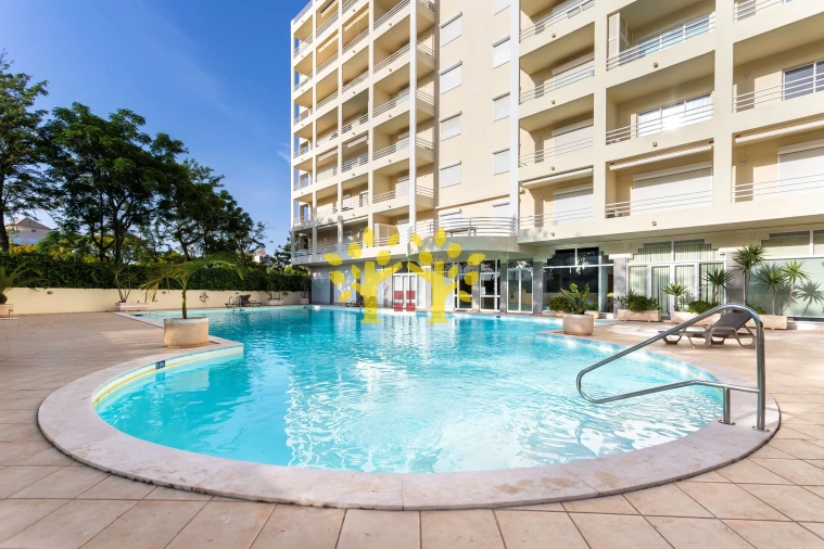 Apartamento T3 para Venda em Quarteira Foto 30