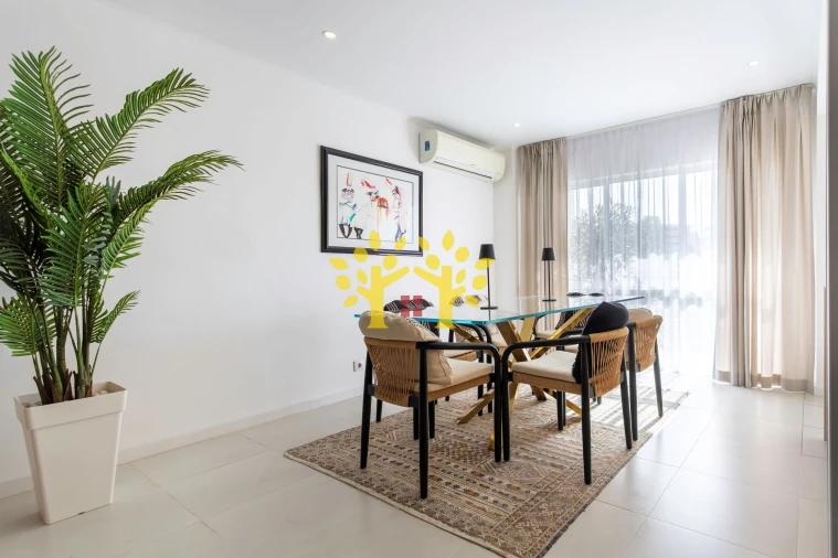 Apartamento T3 para Venda em Quarteira Foto 10