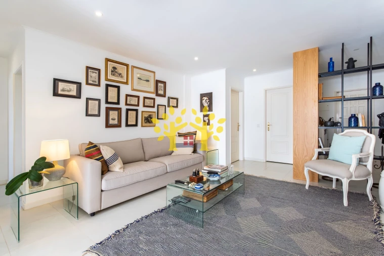 Apartamento T3 para Venda em Quarteira Foto 4