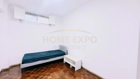Apartamento T3 para Venda em Agualva e Mira-Sintra