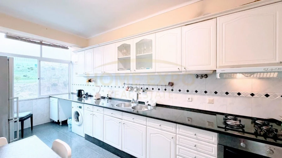 Apartamento T3 para Venda em Agualva e Mira-Sintra Foto 6
