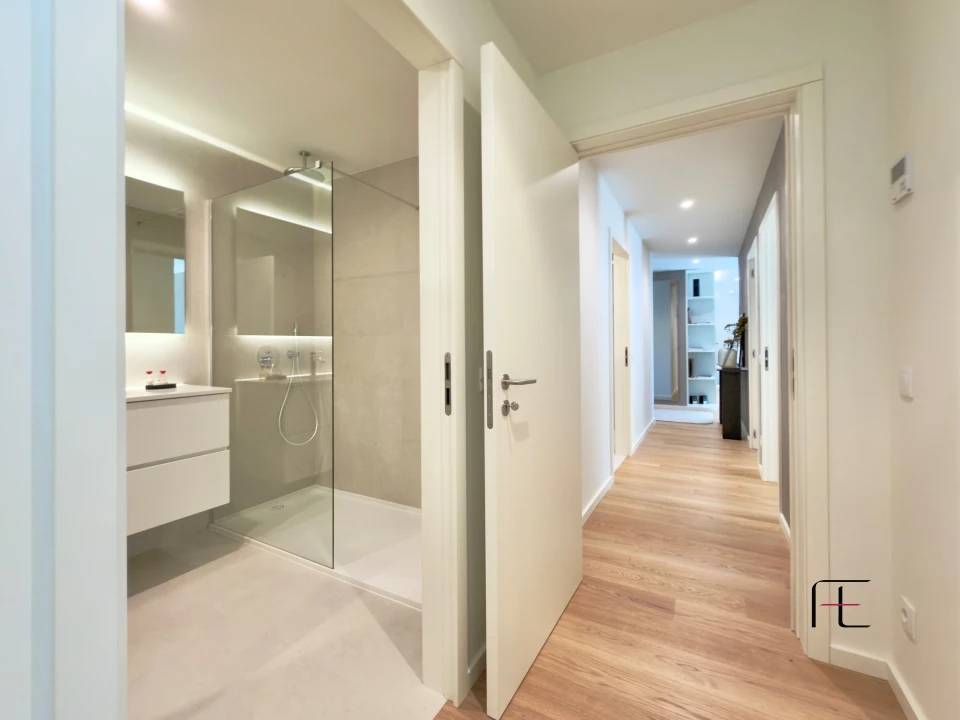 Apartamento T3 para Venda em Santa Marinha e São Pedro da Afurada Foto 25