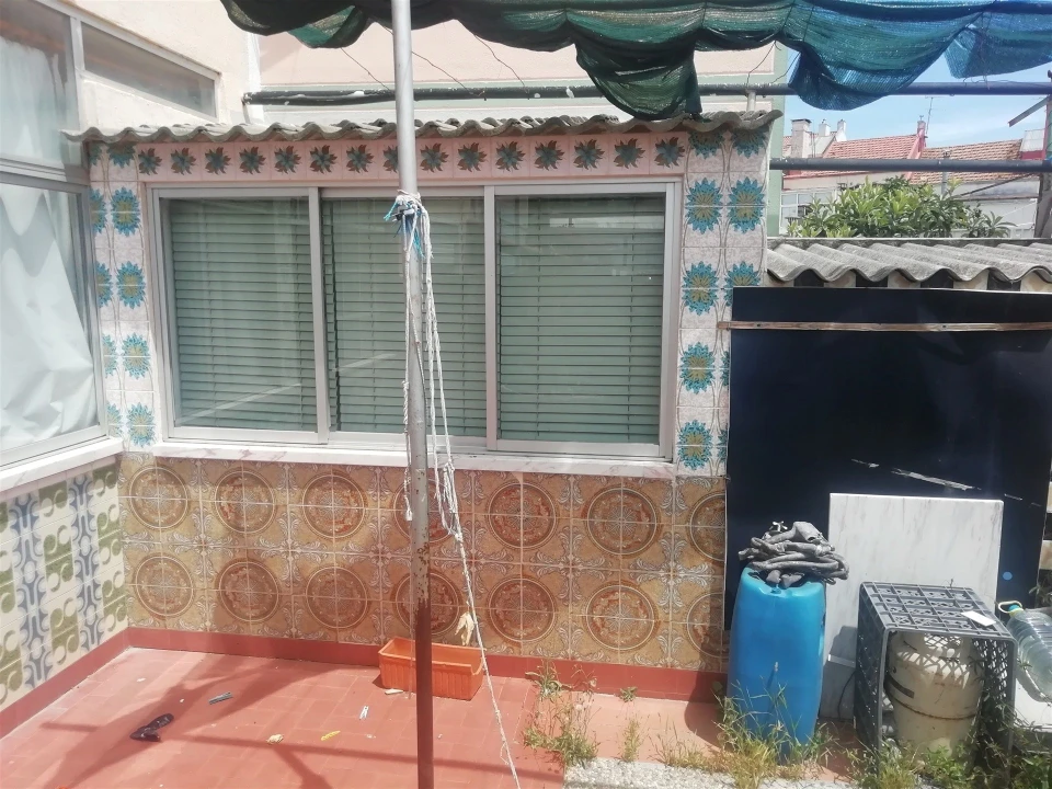 Apartamento T2 para Venda em Falagueira-Venda Nova Foto 44