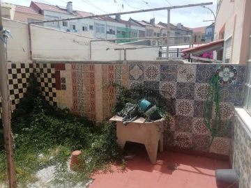 Apartamento T2 para Venda em Falagueira-Venda Nova