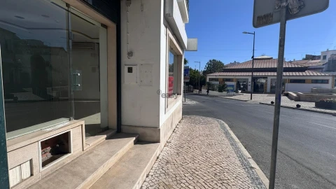 Loja para Venda em Aljustrel e Rio de Moinhos