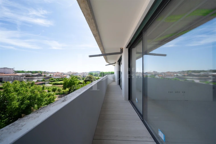 Apartamento T2 para Venda em Paços de Ferreira Foto 12