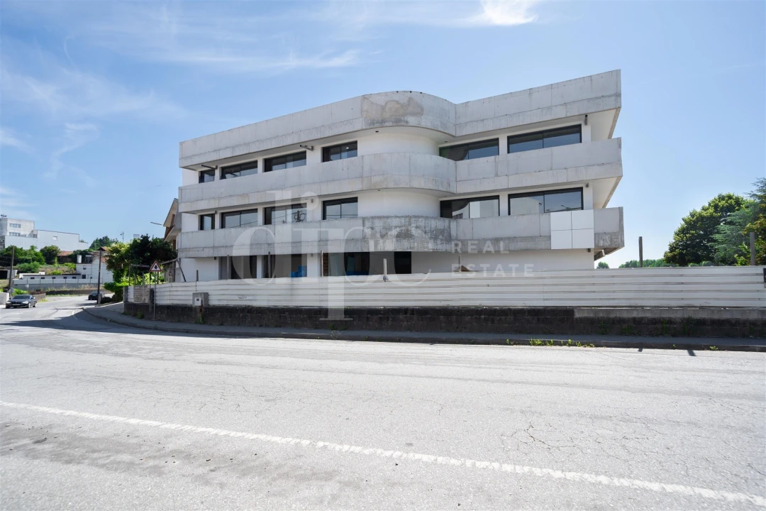 Apartamento T2 para Venda em Paços de Ferreira Foto 7