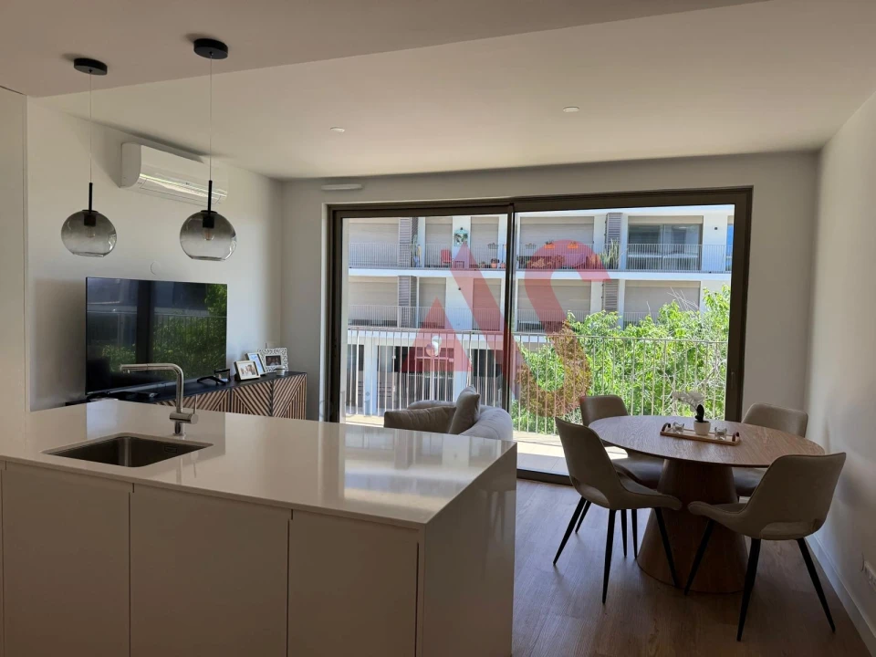 Apartamento T1 para Arrendamento em Algés, Linda-A-Velha e Cruz Quebrada-Dafundo Foto 1