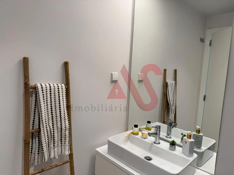 Apartamento T1 para Arrendamento em Algés, Linda-A-Velha e Cruz Quebrada-Dafundo Foto 4