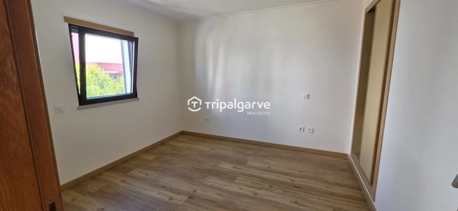 Moradia T3 para Venda em Guia Foto 22