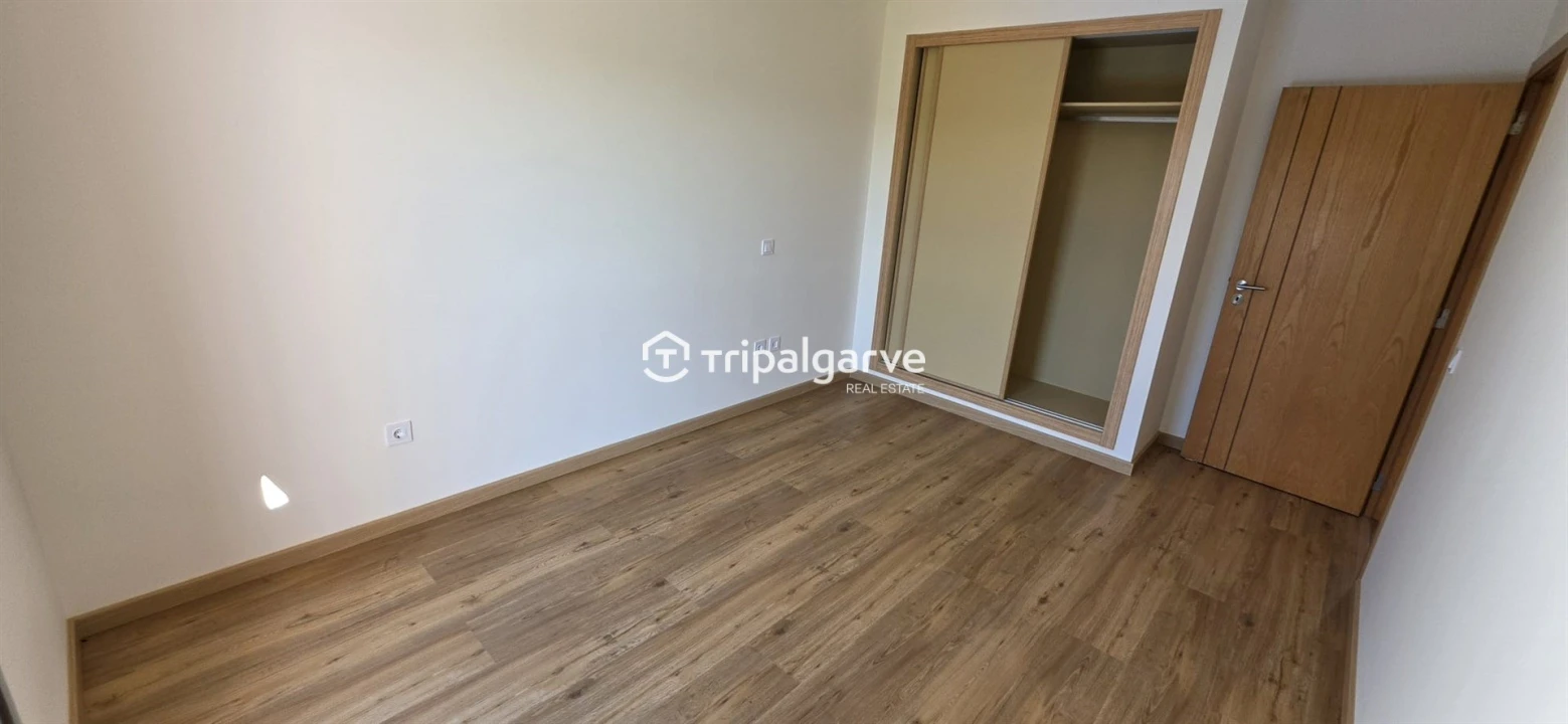 Moradia T3 para Venda em Guia Foto 34