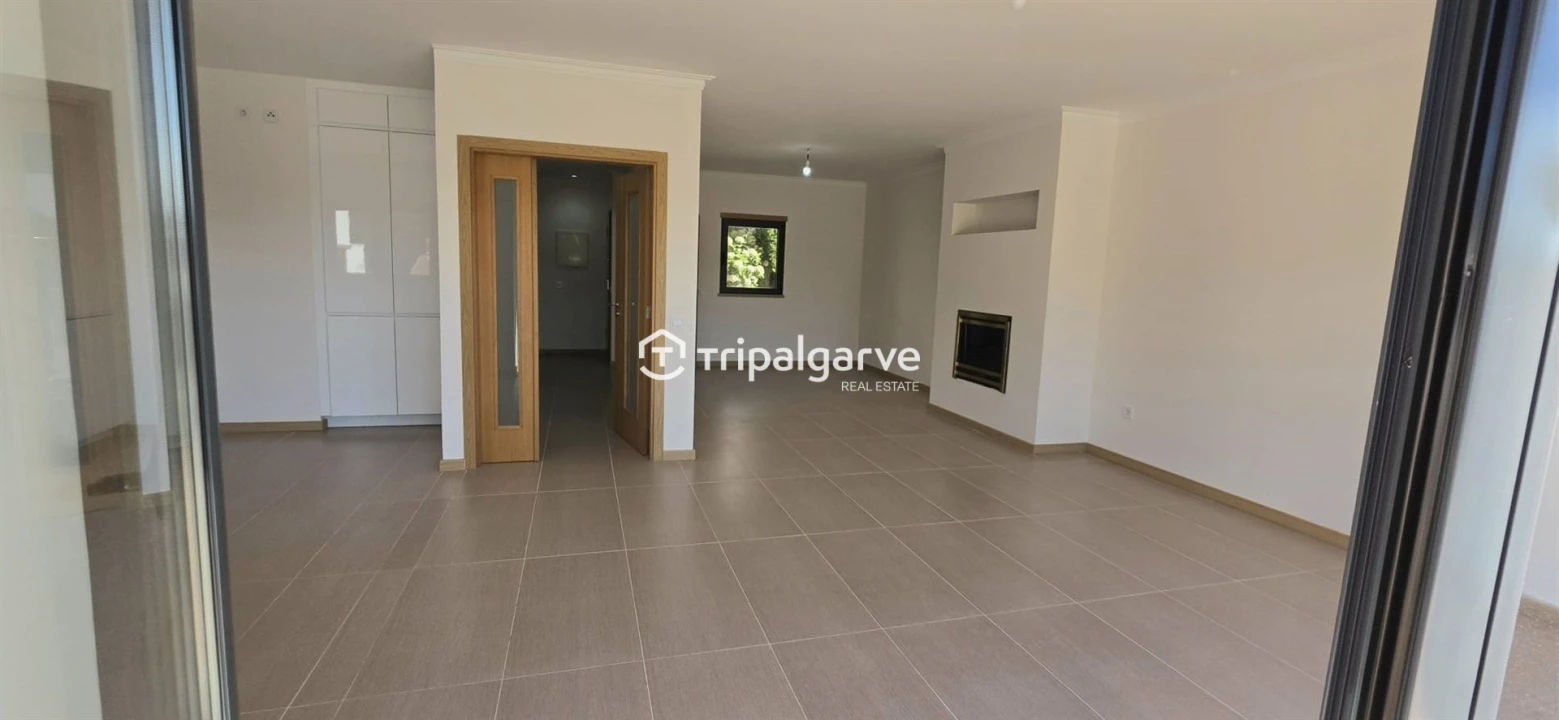 Moradia T3 para Venda em Guia Foto 14