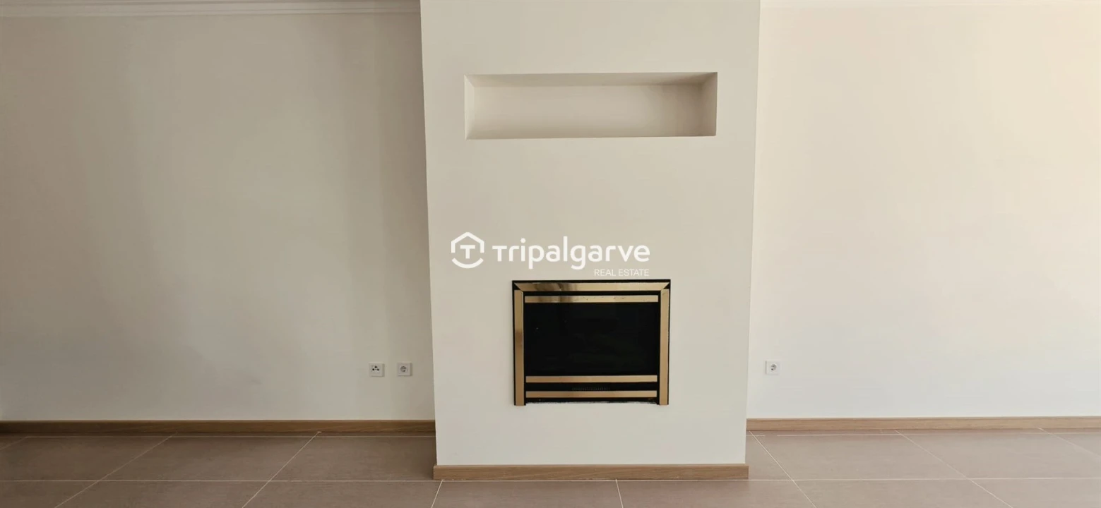 Moradia T3 para Venda em Guia Foto 12