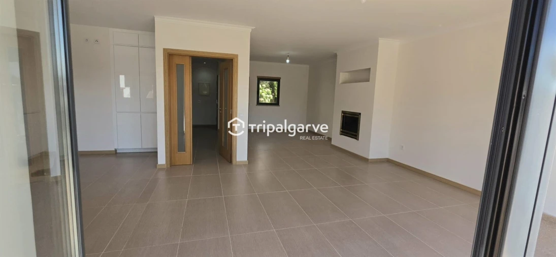 Moradia T3 para Venda em Guia Foto 14