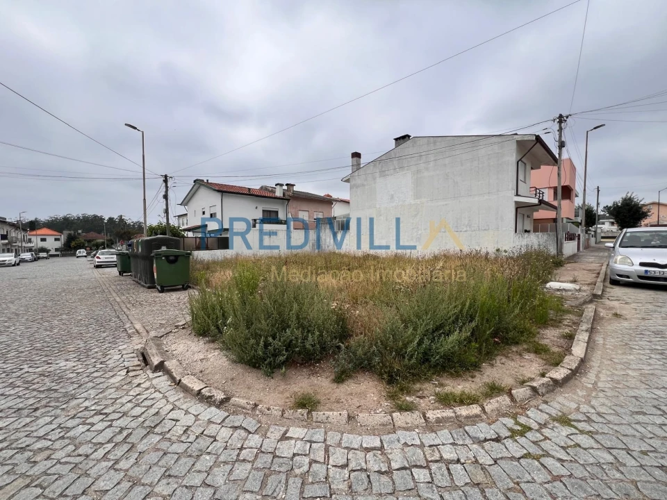 Terreno para Venda em Vilar de Pinheiro Foto 4