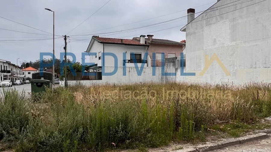 Terreno para Venda em Vilar de Pinheiro