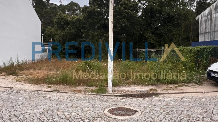 Terreno para Venda em Vilar de Pinheiro