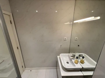 Apartamento T2 para Arrendamento em Cedofeita, Santo Ildefonso, Sé, Miragaia, São Nicolau e Vitória