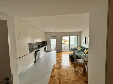 Apartamento T2 para Arrendamento em Cedofeita, Santo Ildefonso, Sé, Miragaia, São Nicolau e Vitória