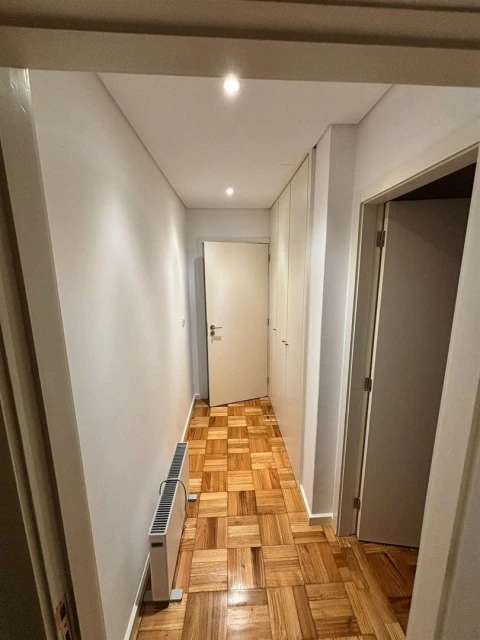 Apartamento T2 para Arrendamento em Cedofeita, Santo Ildefonso, Sé, Miragaia, São Nicolau e Vitória