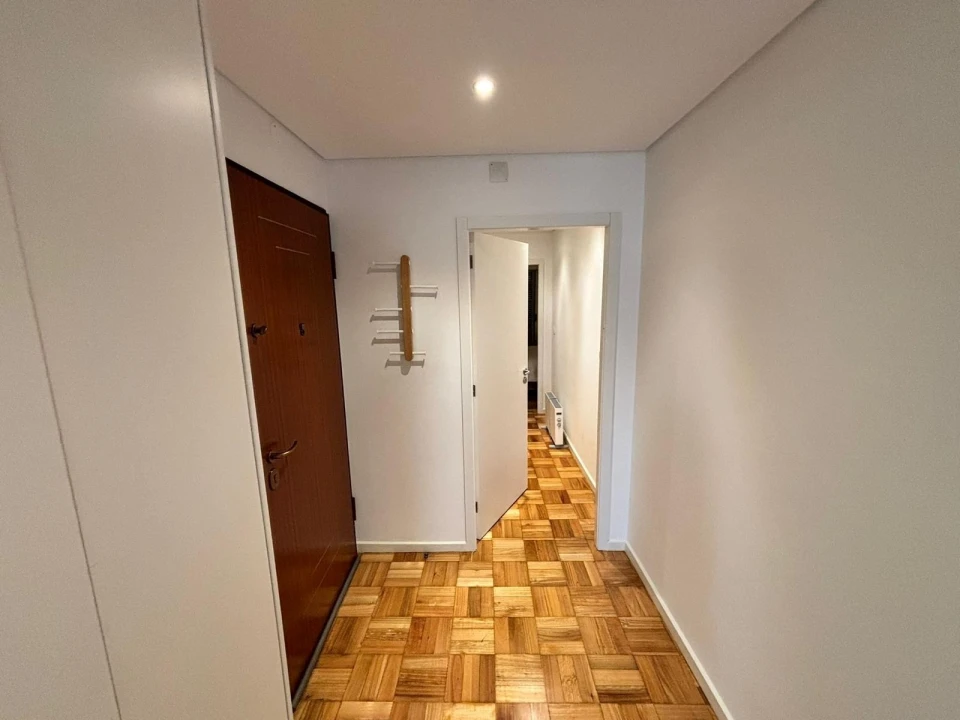 Apartamento T2 para Arrendamento em Cedofeita, Santo Ildefonso, Sé, Miragaia, São Nicolau e Vitória Foto 11