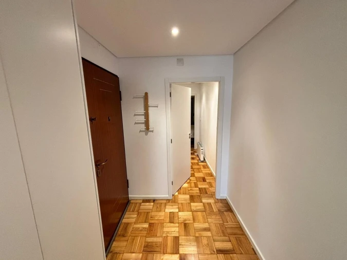 Apartamento T2 para Arrendamento em Cedofeita, Santo Ildefonso, Sé, Miragaia, São Nicolau e Vitória Foto 11