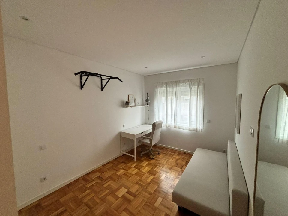Apartamento T2 para Arrendamento em Cedofeita, Santo Ildefonso, Sé, Miragaia, São Nicolau e Vitória Foto 21