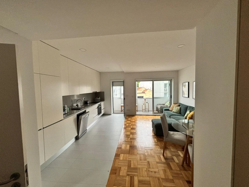 Apartamento T2 para Arrendamento em Cedofeita, Santo Ildefonso, Sé, Miragaia, São Nicolau e Vitória Foto 23